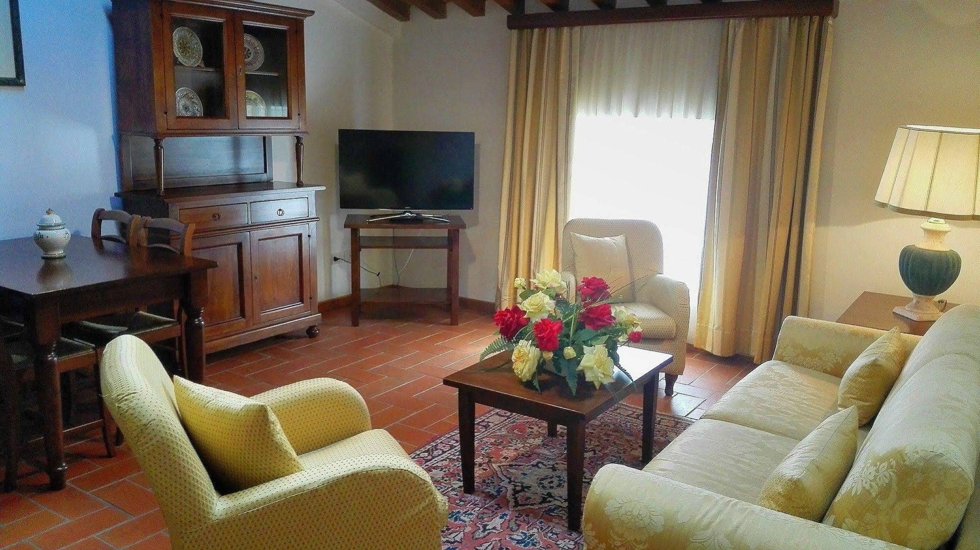 Palazzo La Fenice มัสซามาริตติมา ภายนอก รูปภาพ